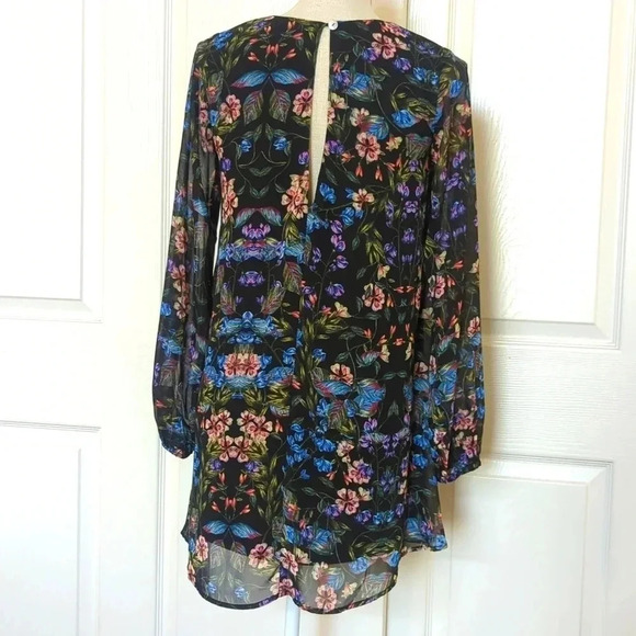 Show Me Your Mumu Donna Michelle Tunic - Picture 8 of 10
